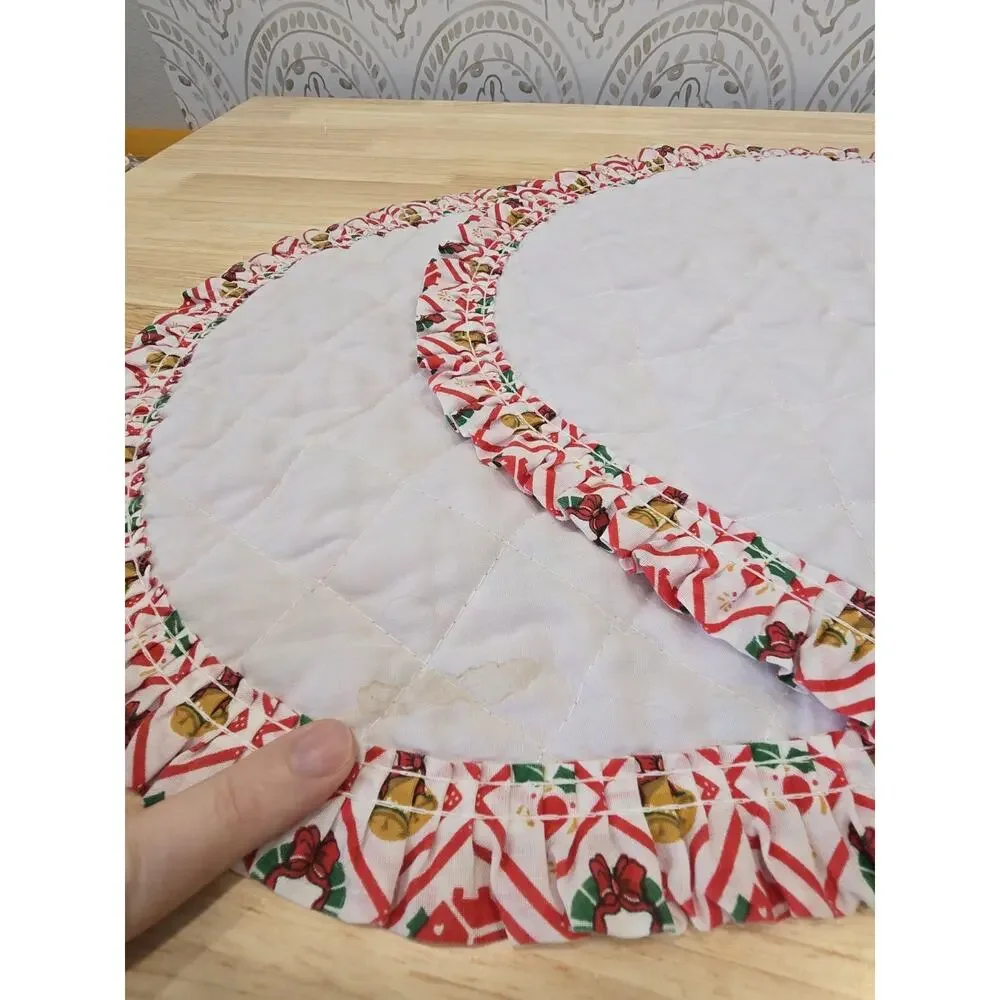 2 Vintage Town & Country Christmas Placemats Quilted Oval Holiday Table Linens